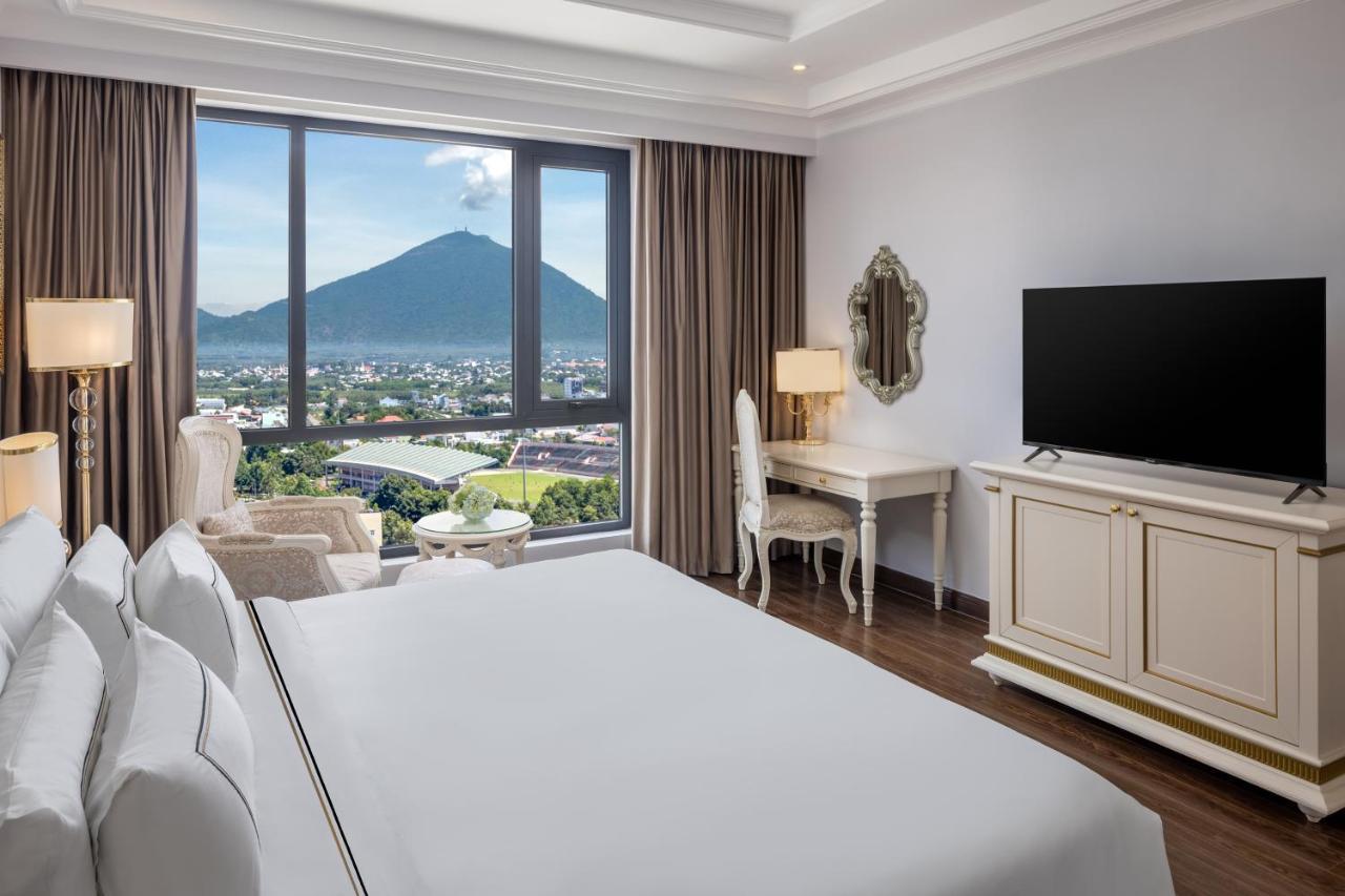 Melia Vinpearl Tay Ninh Hotel Kültér fotó
