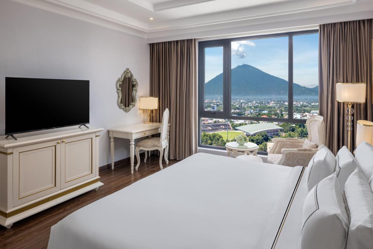 Melia Vinpearl Tay Ninh Hotel Kültér fotó